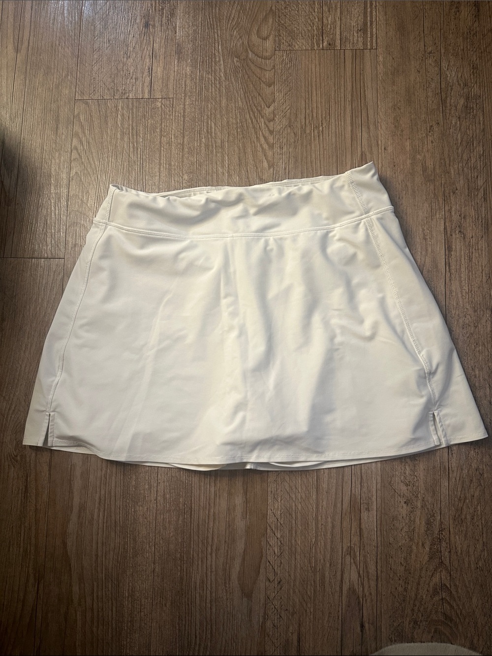 Old Navy Off-White Athletic Skort